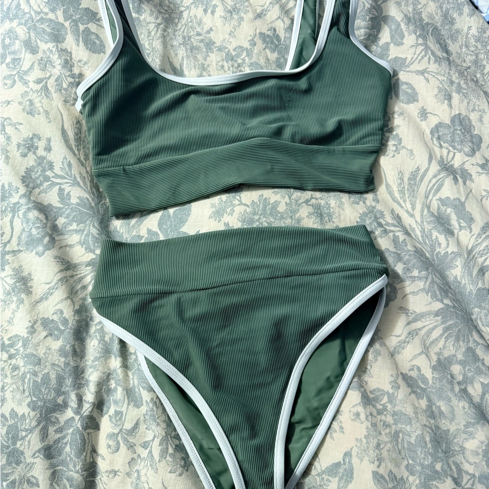 LainSnow Forest Green Bikini Set